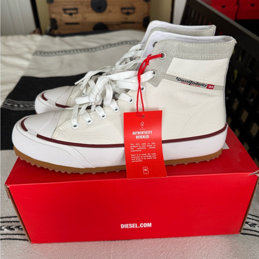 Diesel Men's White Hightop Sneakers size 12 - Picture 8 of 9